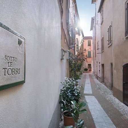 B&B Sotto Le Torri Albenga Eksteriør bilde
