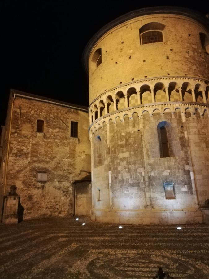 B&B Sotto Le Torri Albenga Eksteriør bilde